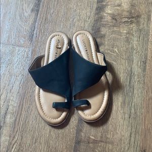 Lucky brand • sandals • 6.5